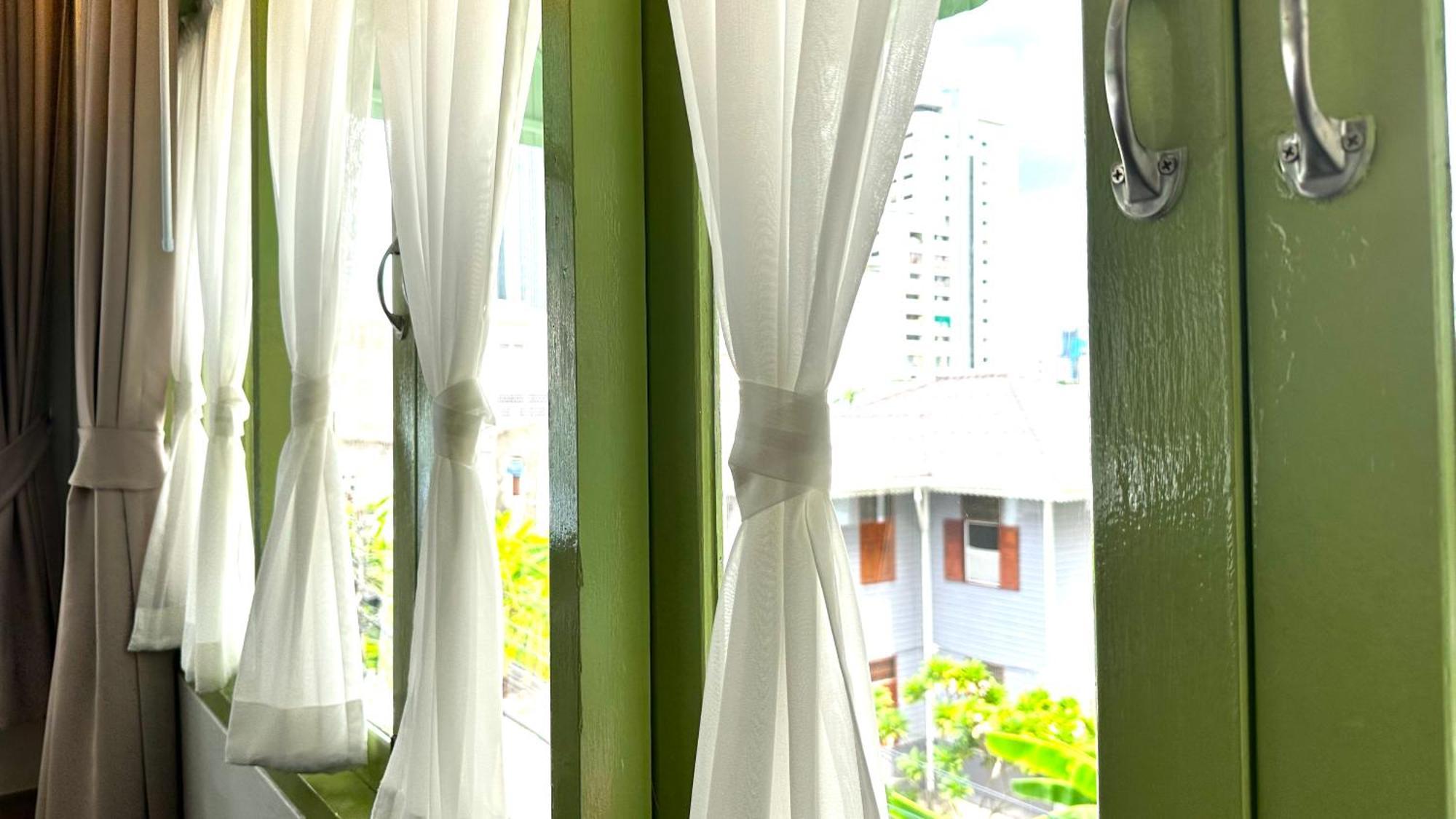 The Tangerine Guesthouse 방콕 외부 사진