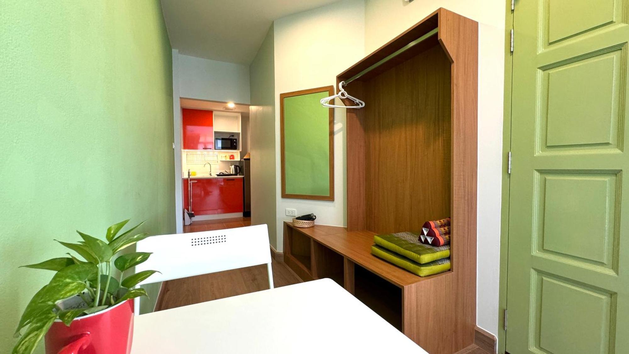 The Tangerine Guesthouse 방콕 외부 사진